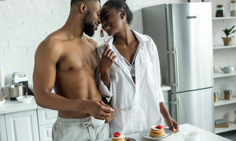 Bon appetit! Introducing food into the bedroom